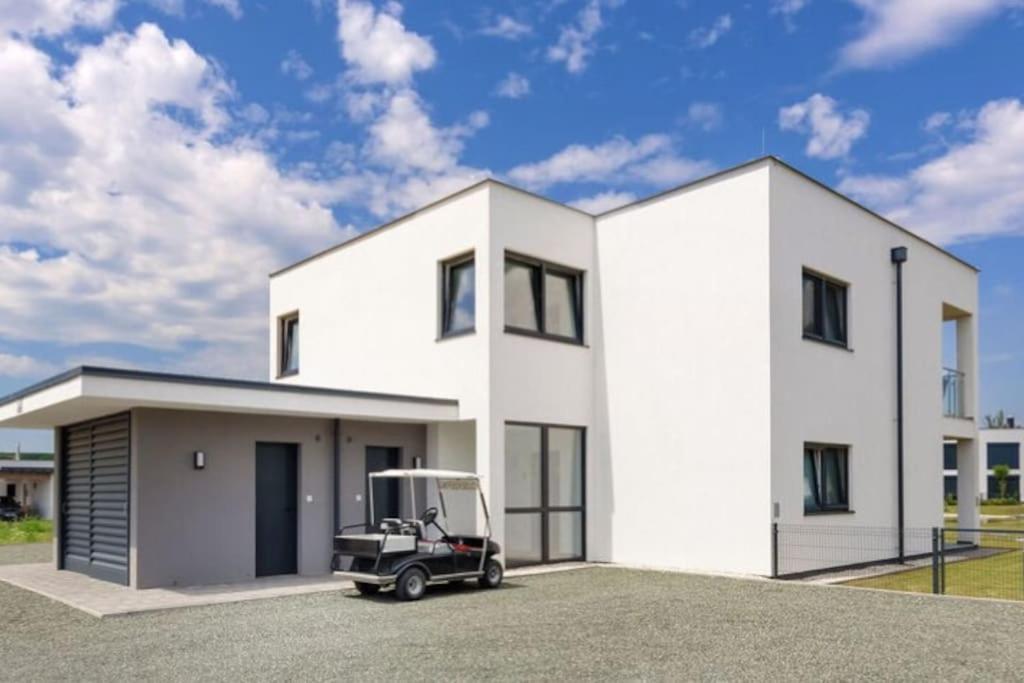 LUXUS Appartement am Golfplatz und Therme Lutzmannsburg Zsira Exterior foto